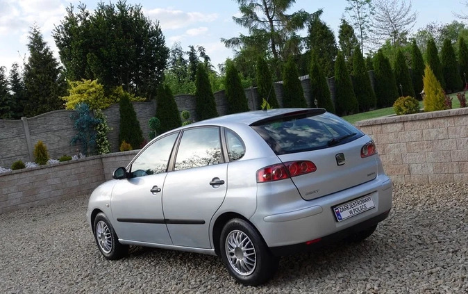 Seat Ibiza cena 9499 przebieg: 167000, rok produkcji 2004 z Pasym małe 92